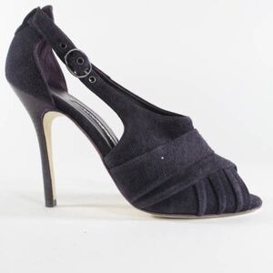 Manolo Blahnik Black Suede Ankle Booties Pumps Made in Italy Size 37 EU